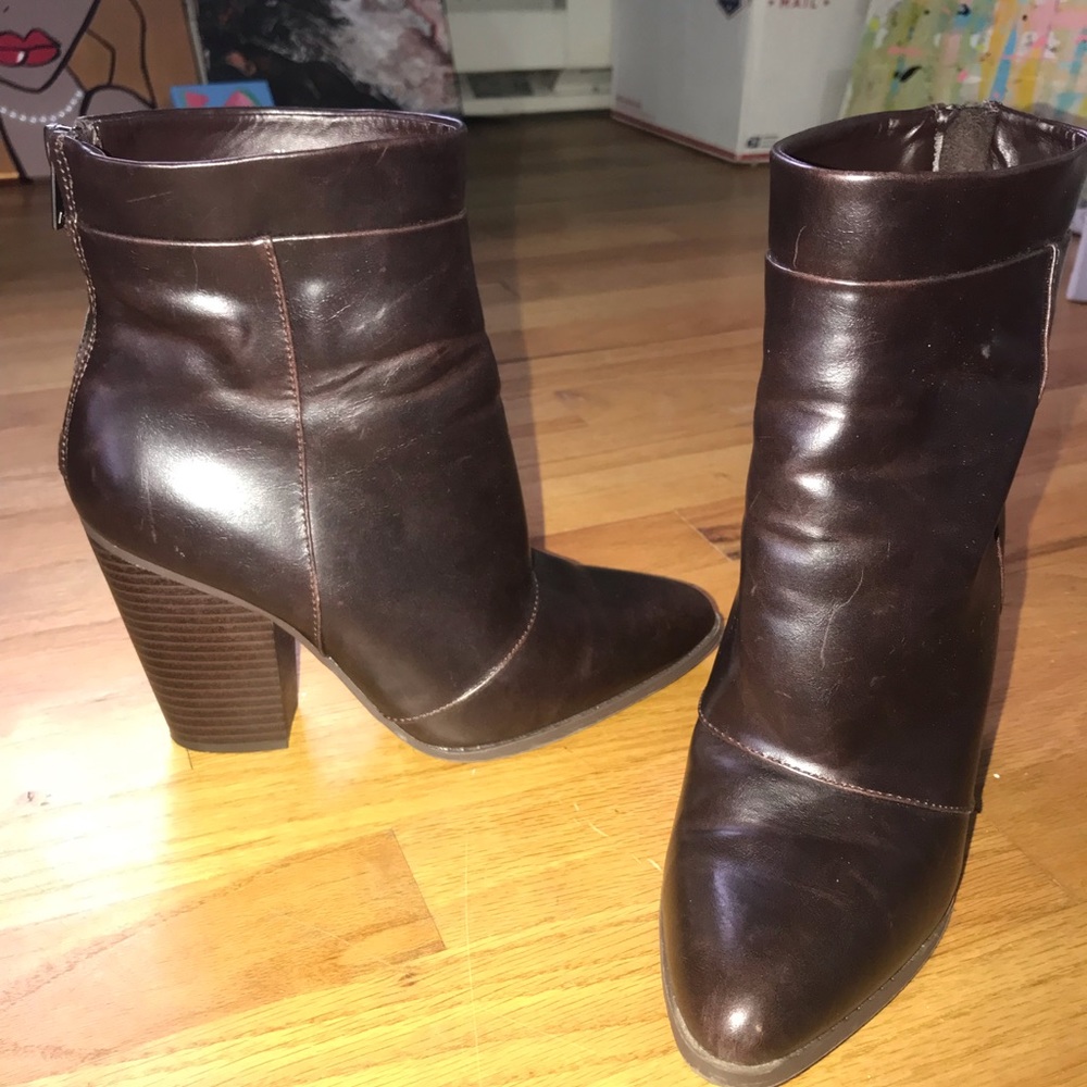 Boots - Picture 2 of 3